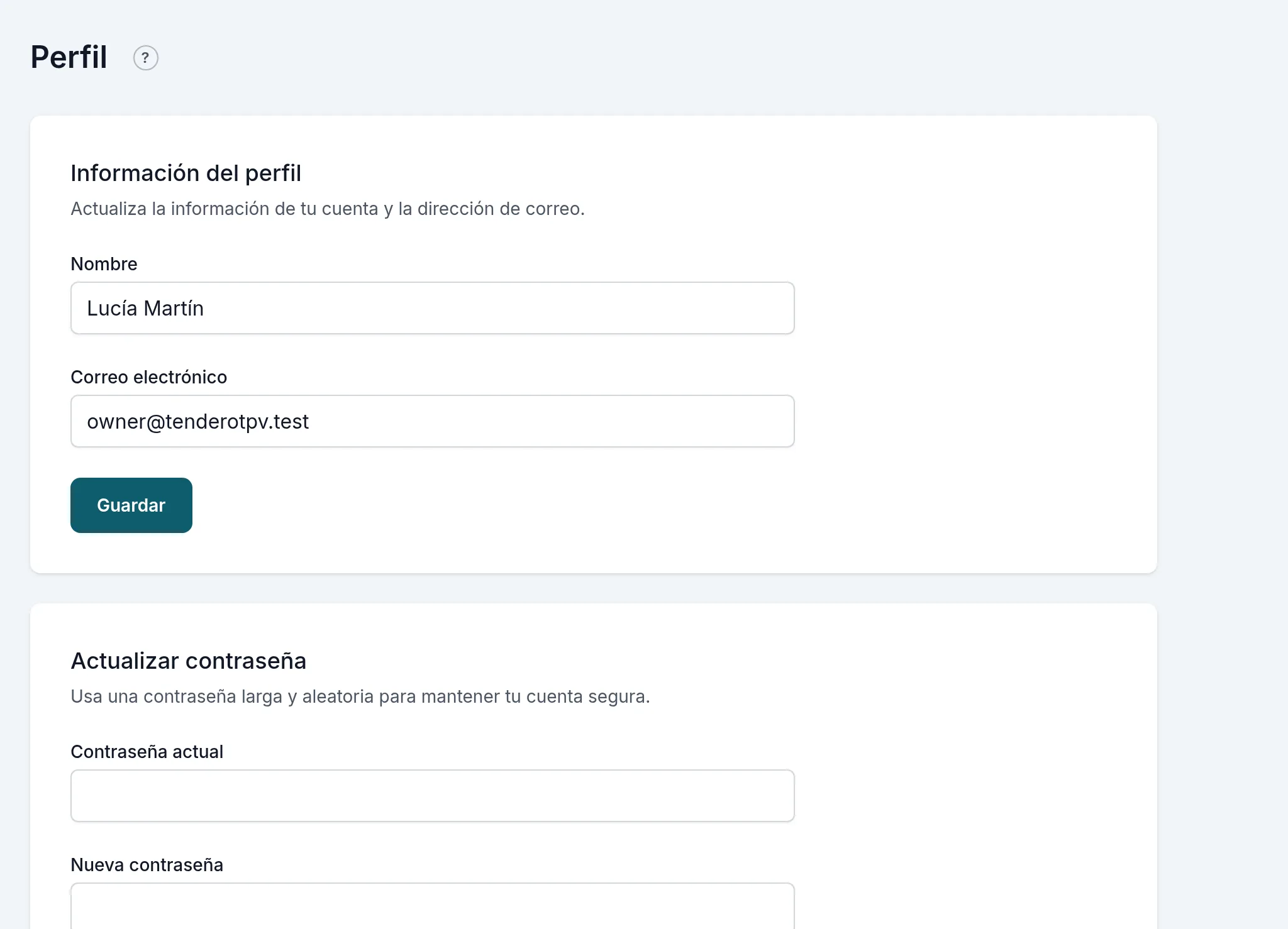 El perfil: nombre y correo arriba; debajo, el cambio de contraseña