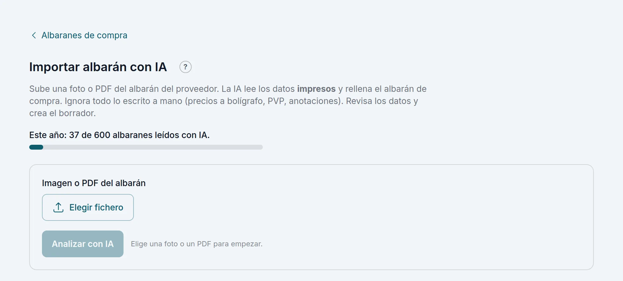Importar un albarán con IA: arriba, los albaranes leídos este año; debajo, se elige la foto o el PDF y se analiza